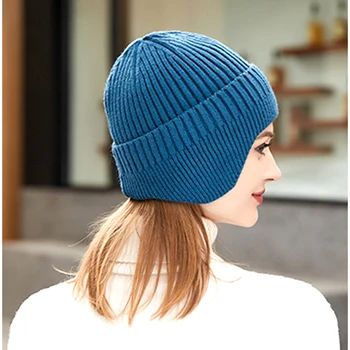 žieminės kepurės su ausimis 2022 vientisos spalvos trikotažo žiemos beanies kepurės vyrams kepuraitės moterims 2