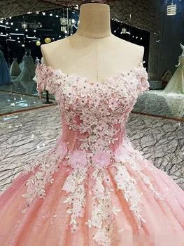 Vestidos 2021 Quinceanera Suknelės Iliuzija Kamuolys Suknelė 3D Gėlės Appliques Zawalcowany Reljefiniai Prom Dresses Vestidos Para Saldus 16 3
